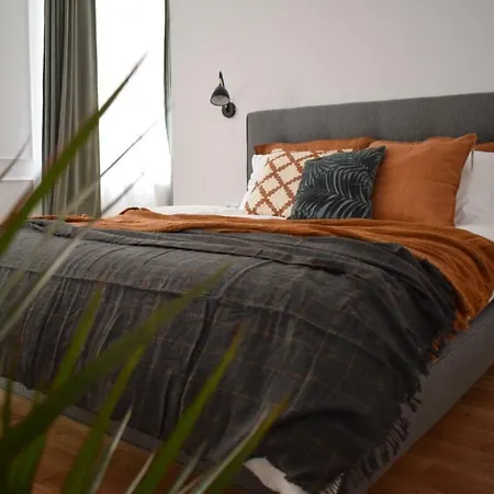 Voya Apartments - A Luxury Oasis In The Old Town Braşov Exterior foto