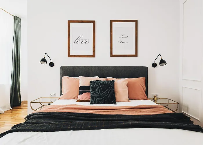 Voya Apartments - A Luxury Oasis In The Old Town